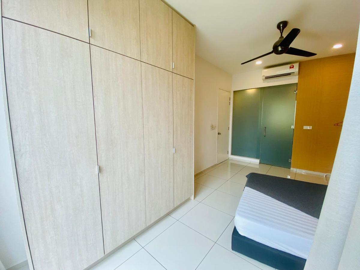 The Robertson By Tenang Homes Kuala Lumpur Extérieur photo