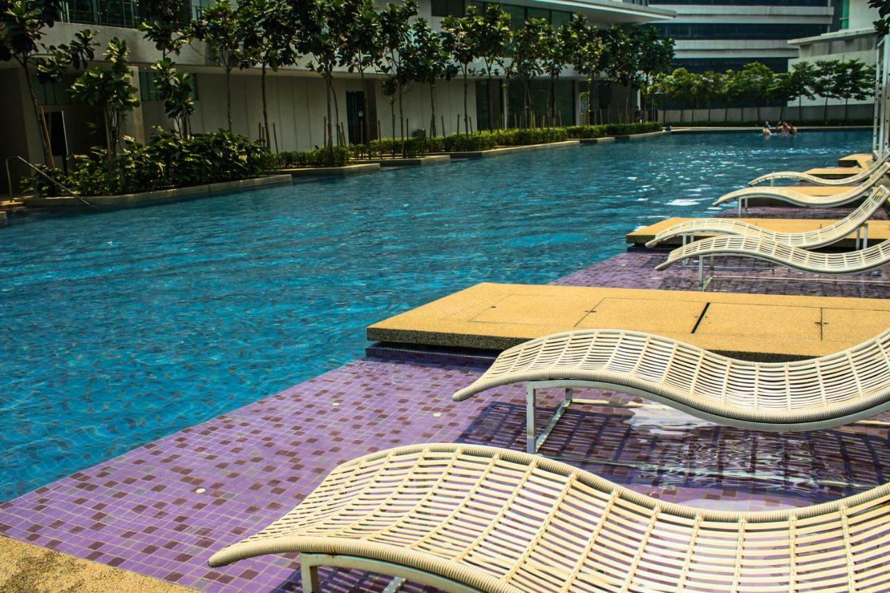 The Robertson By Tenang Homes Kuala Lumpur Extérieur photo